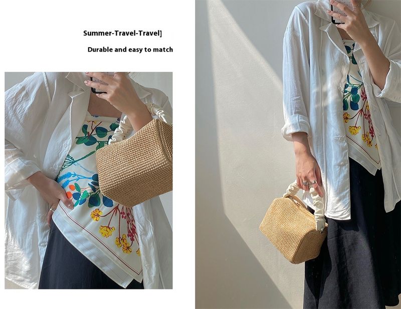 Sommer Gras Gewebte Tasche für Frauen 2024 Neue Mädchen Retro Gefaltete Kontrast Handheld Quadratische Tasche Vielseitige Straddle Tasche Tide_voghion.com