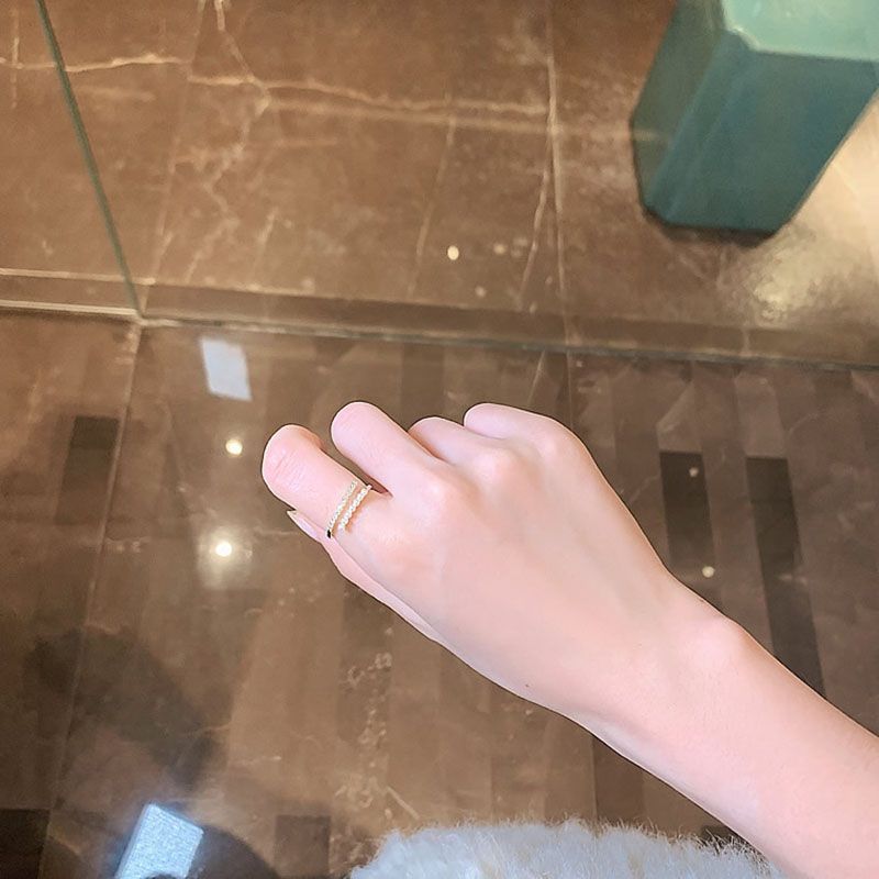 Anelli leggeri con micro strass per donna, eleganti anelli impilabili per feste di nozze, in perle simulate color oro_voghion.com