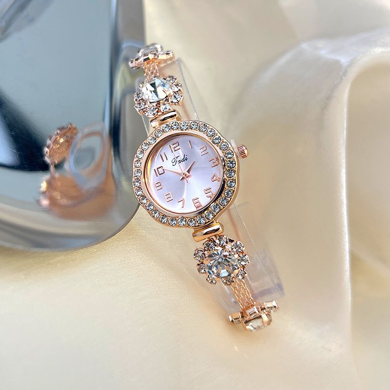 Pull-out Adjustable Bracelet Watch Digital Face Small Dial Large Diamond British Ladies Watch Work Daily Birthday Anniversary Valentine's Day Gift_voghion.com