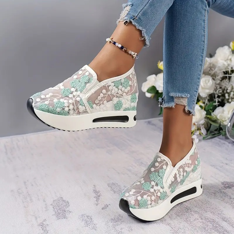 Platformsko med blomsterblonde for kvinner, uformelle høydeøkende slip-on-sko, allsidige lave sko_voghion.com