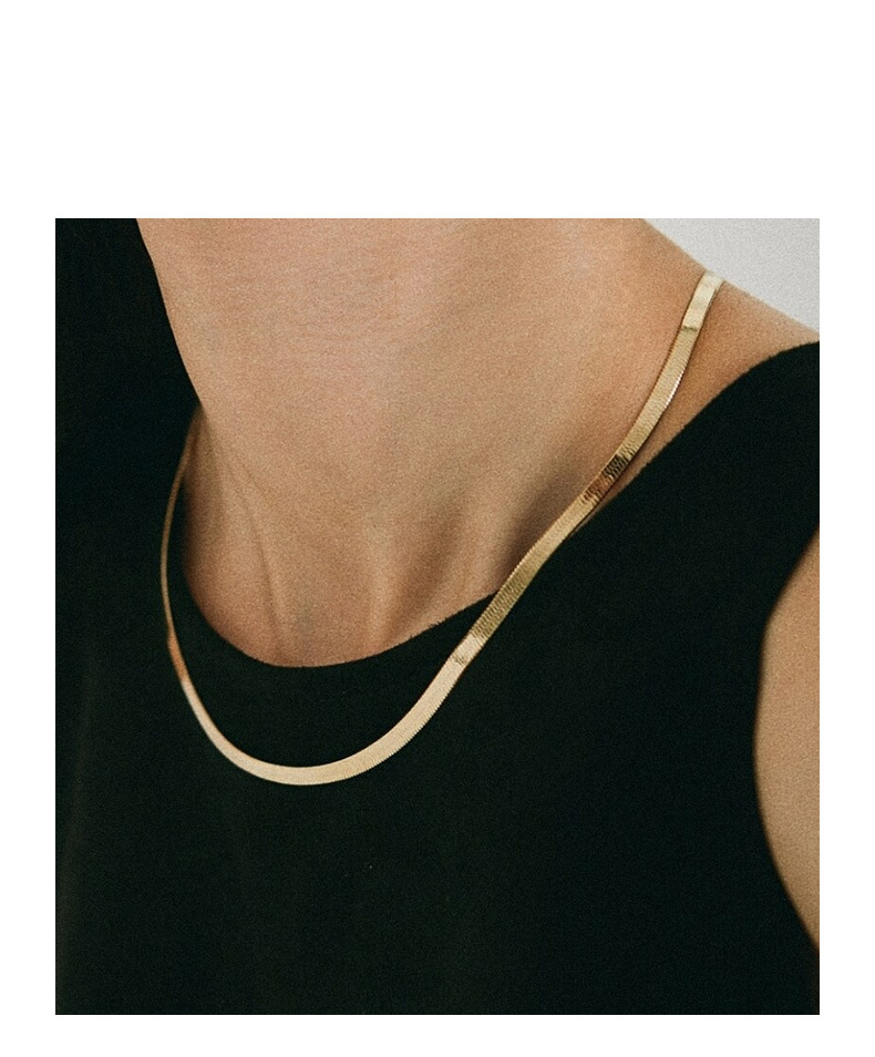 Sterling silver necklace flat snake bone chain high sense round necklace women fashion ins style jewelry niche design_voghion.com