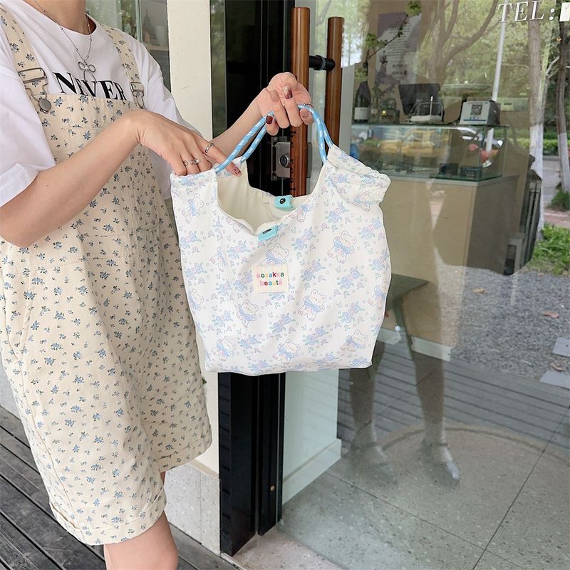 Gepäck Geprägte Cartoon-Canvas-Tasche für Damen, große Kapazität, Handhandtasche zum Einkaufen zur Arbeit, Pendeltasche_voghion.com