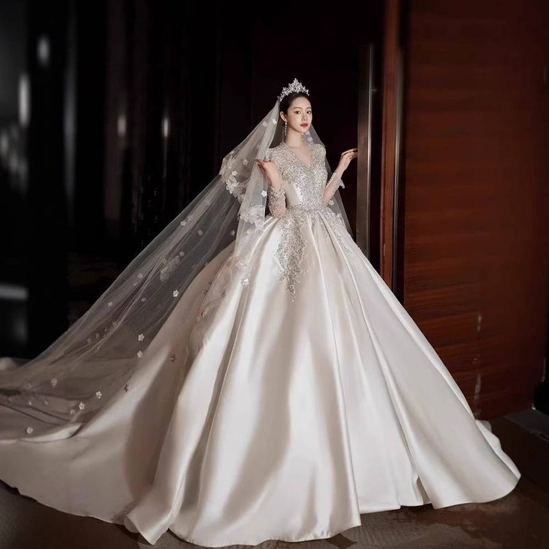 Satin Long Sleeve Wedding Dress – Vintage French V-Neck A-Line Gown With Lace & Corset Back, Flattering For Petite Brides (Spring/Summer, XS-XXL)_voghion.com