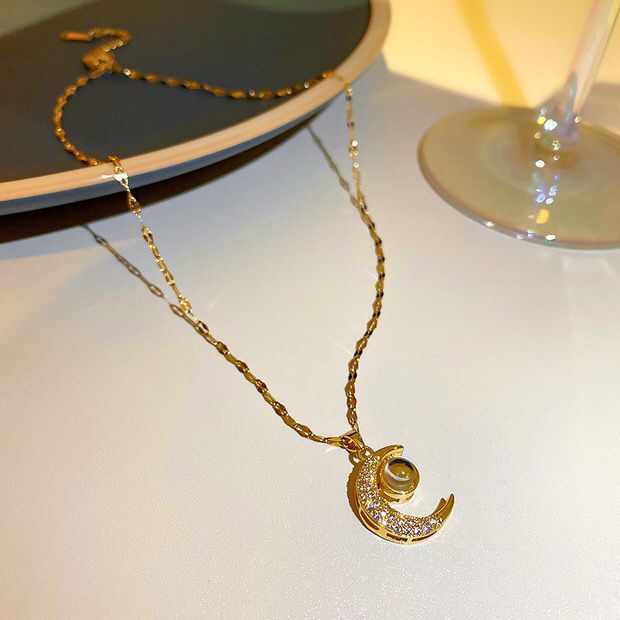 I Love You Moon Necklace For Women, Light Luxury Niche Design Sense Collarbone Chain, 2022 New Style Accessories_voghion.com