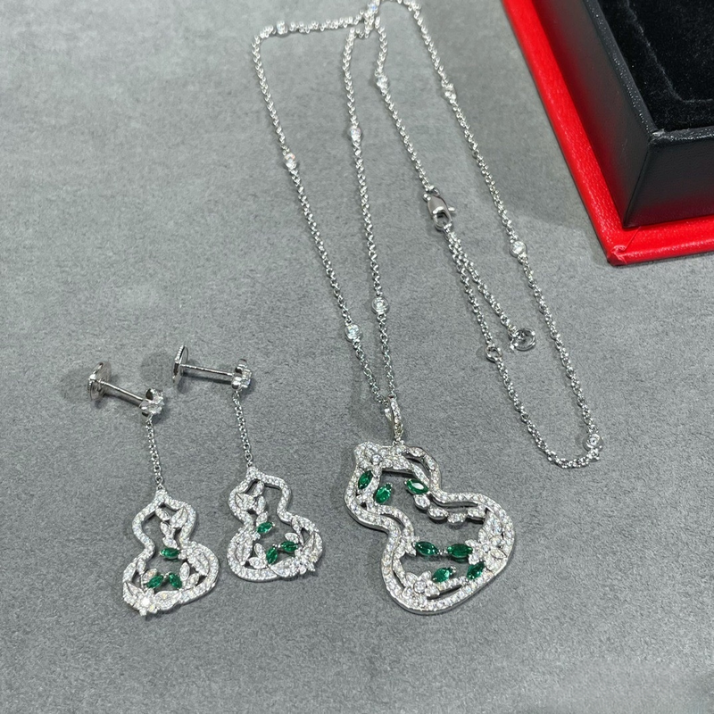 Designer's Classic Women's Full Diamond Vine Gourd Earrings Rose Gold Hollow Diamond Pendant Ruby Light Luxury Earrings Earrings_voghion.com