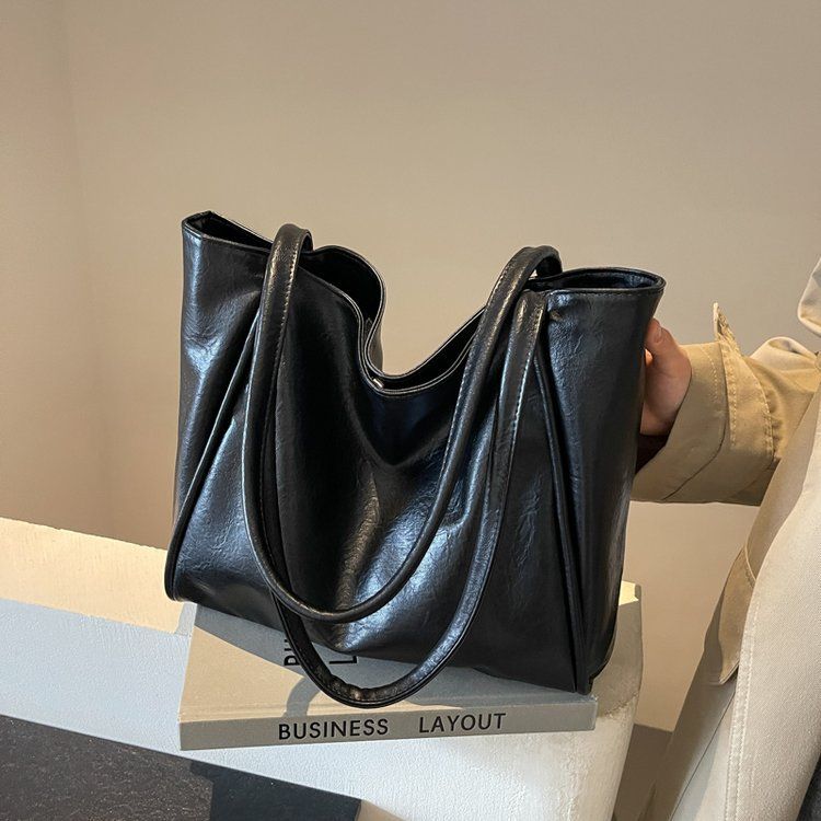 Borsa a tracolla per laptop con grande capacità, versatile, da portare sotto le ascelle, per la mamma_voghion.com