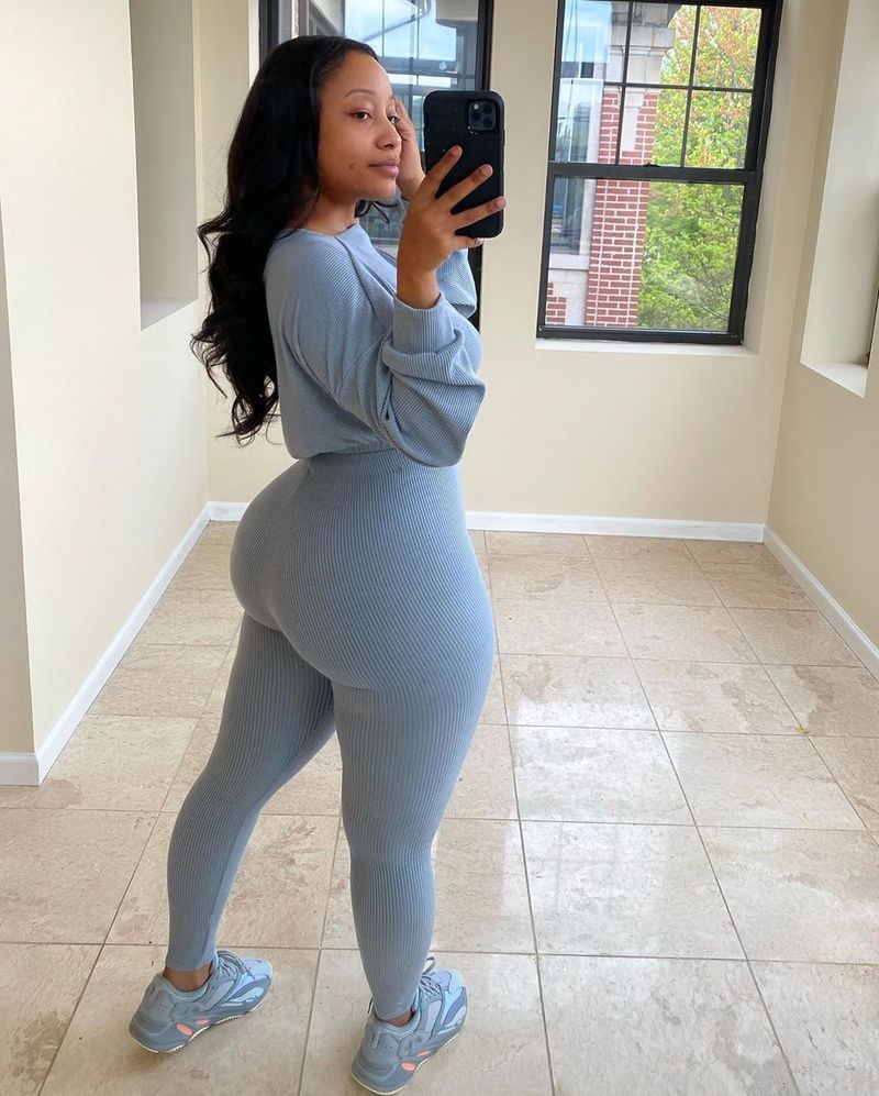 Women's ribbed athleisure suit_voghion.com