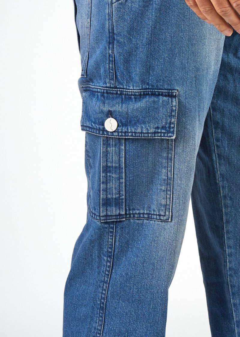 Mono vaquero multibolsillos de hombre con pantalones vaqueros cargo rotos_voghion.com