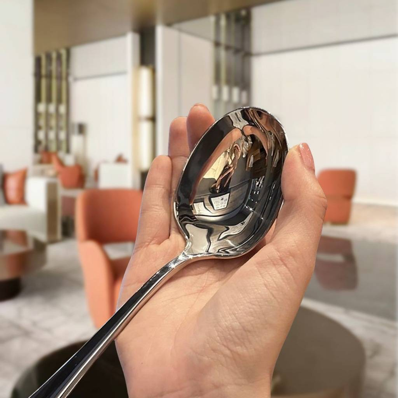 Stainless Steel Soup Spoon – Long Handle Kitchen Utensil for Home, Camping, and Picnics – Minimalist Design for Easy Drinking and Serving_voghion.com