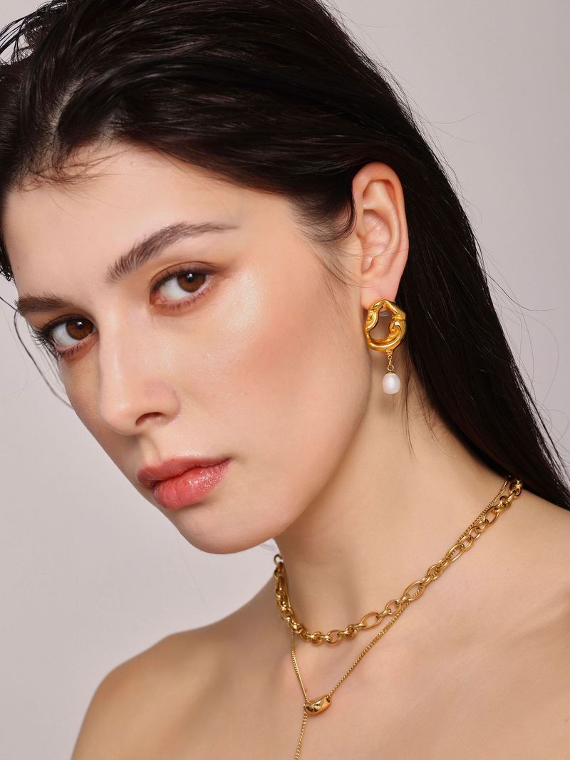 Women's Jewelry Elegant French Hollow Lava Irregular Drop Earrings With Freshwater Pearl For Women_voghion.com