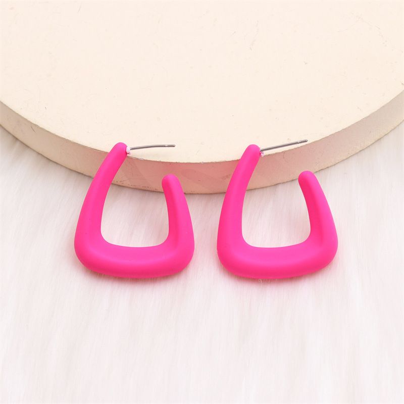 New U-Shaped Personality Acrylic Stud Women Simple C-Hoop Design Sense Earrings_voghion.com