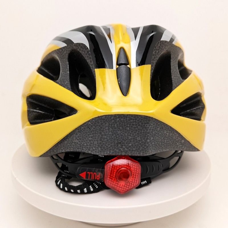 Ultralichte fietshelm met ingebouwd achterlicht - Ademende zomerfietshelm voor bezorging van eten en fietsers Unisex eendelig ontwerp_voghion.com
