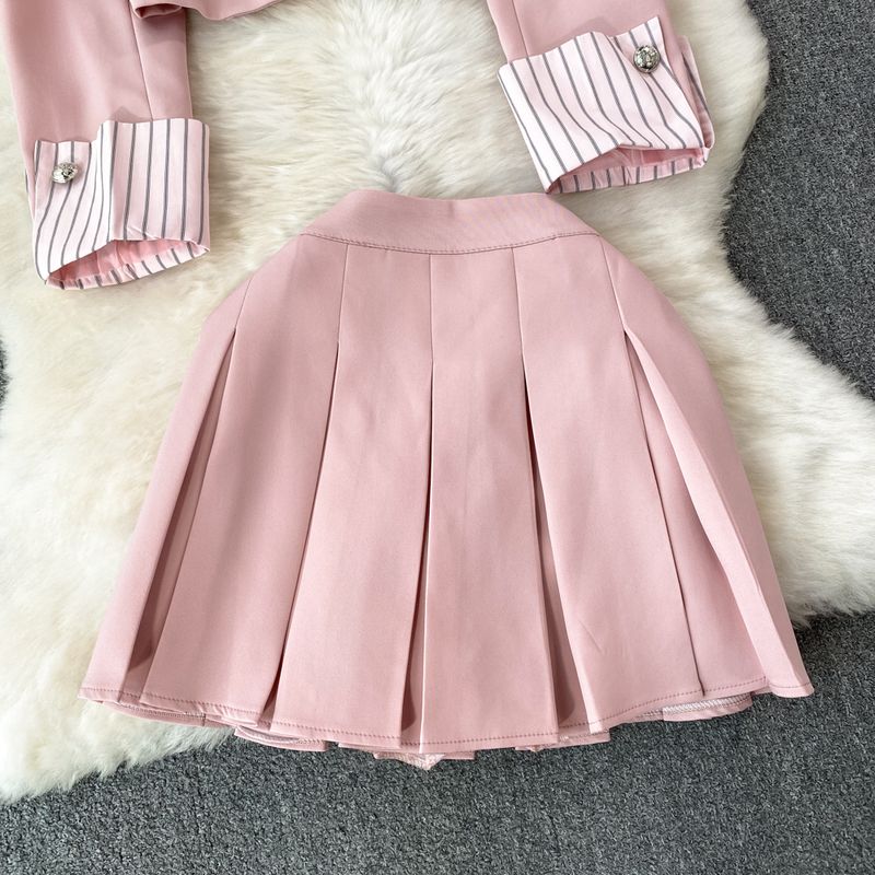 Damenbekleidung Modischer Anzug für Damen, damenhaftes Temperament, gestreifte Anzugjacke mit Spleiß, zweiteiliger Anzug, A-Linien-Rock mit hoher Taille_voghion.com