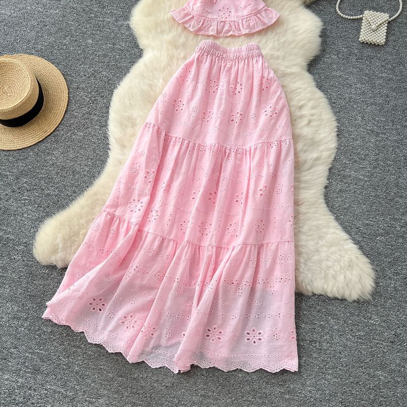Stile di abbigliamento femminile, completo per donna, camicia con maniche a sbuffo, scollo quadrato in vita, gonna traforata ricamata, stile festivo._voghion.com