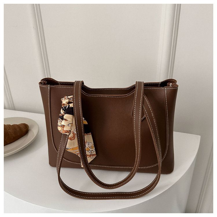 Popolare 2024 Primavera Nuova Alla Moda Piccola e Minimalista Borsa A Tracolla Grande Capacità per Le Donne_voghion.com