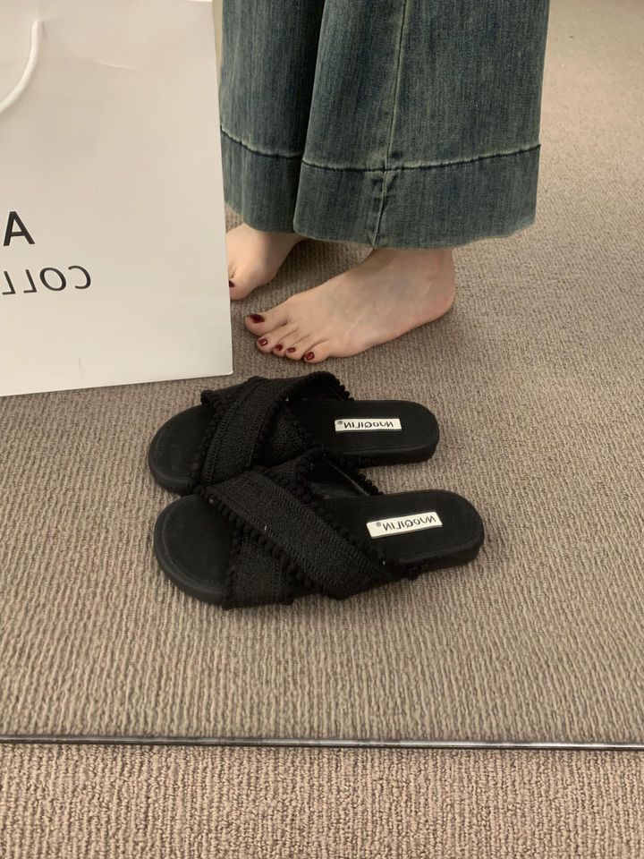 Kreuz im ethnischen Stil mit flachen Hausschuhen für Damen im Sommer im Freien Sandalen im Bohemian-Stil für den Urlaub und den lässigen Strand_voghion.com