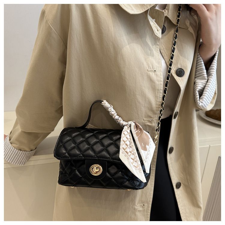Women's Fashion Shoulder Bag With Quilted Design, Chain Strap & Scarf Detail - Soft PU Crossbody Purse For Daily Commute & Casual Outings_voghion.com