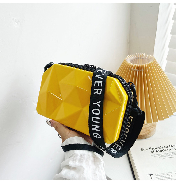 Mochila pequeña de un solo hombro con cremallera para mujer, bolso bandolera diagonal color caramelo, novedad de 2023_voghion.com