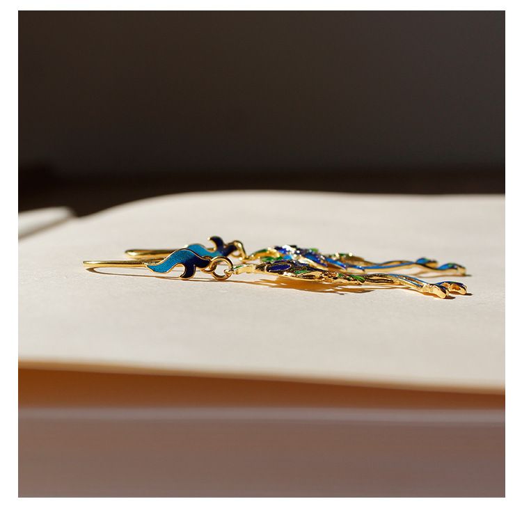 Orecchini pendenti placcati in oro in stile cinese - Design vintage cloisonné blu per cheongsam, hanfu e abiti da tè quotidiani_voghion.com