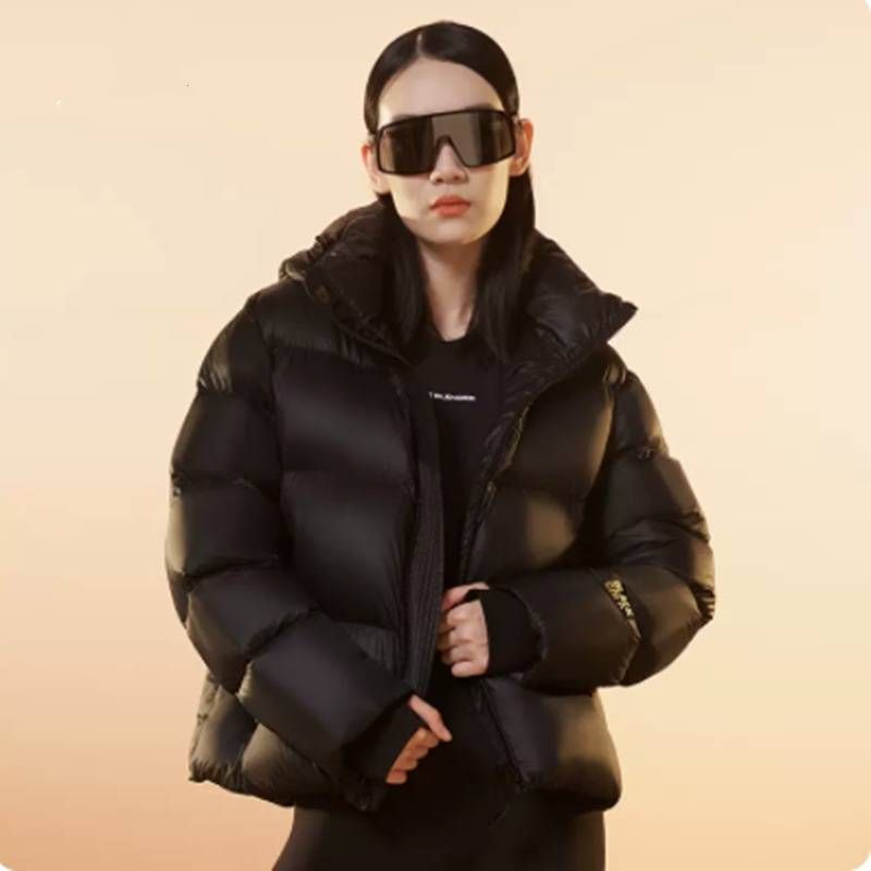 Chaqueta acolchada de plumón de ganso negra y dorada para mujer: abrigo de invierno con capucha desmontable, acolchado de lujo, aislamiento grueso y talla extragrande (S-XXL)_voghion.com
