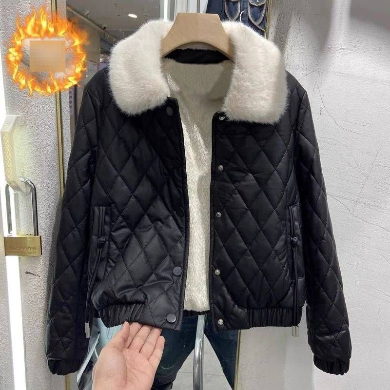 Kurze Puffer-Lederjacke für Damen – Fleecefutter, Winterwärme, pflegeleichte Polyesterfüllung, verstellbarer Gürtel und Kunstpelzbesatz, zierliche Passform_voghion.com