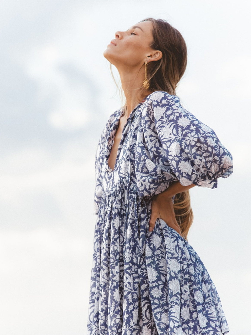 Abito da donna in cotone casual allentato con cravatta a fiori frammentati_voghion.com
