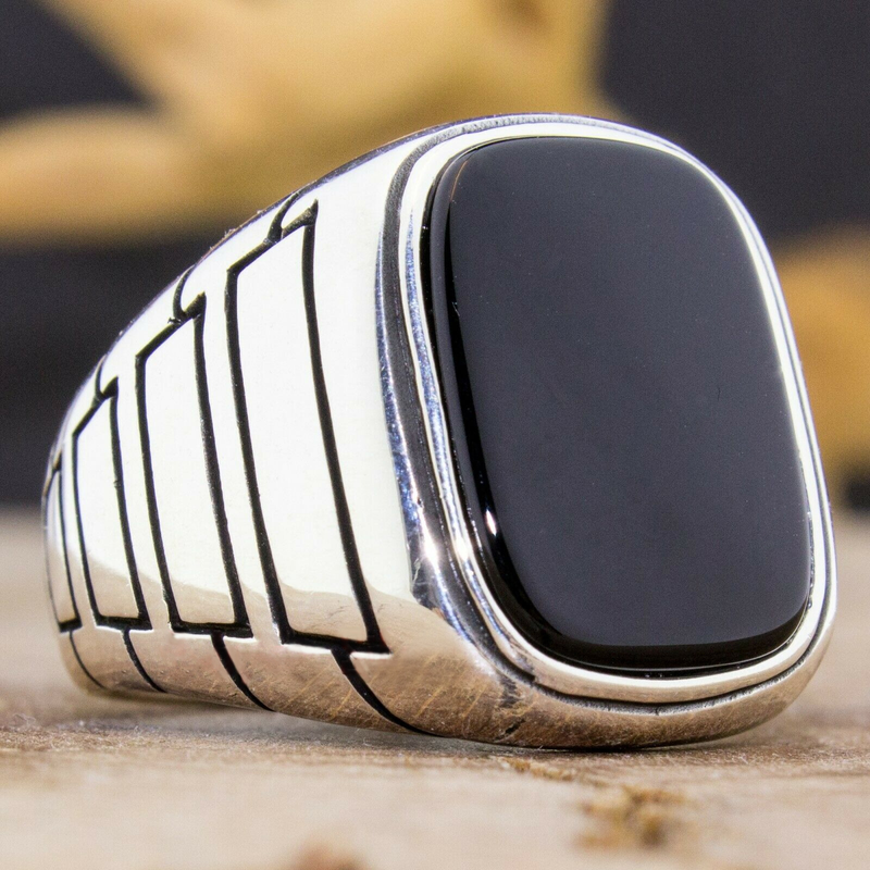 Popular vintage pattern black faced zircon men's ring_voghion.com