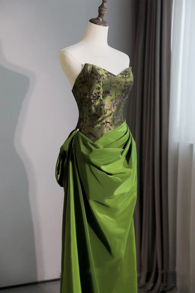 Damenbekleidung Morgenkleid Toastkleid Braut Verlobungskleid Rock Leichtes Luxus-Nischenkleid mit langem Tube-Top_voghion.com
