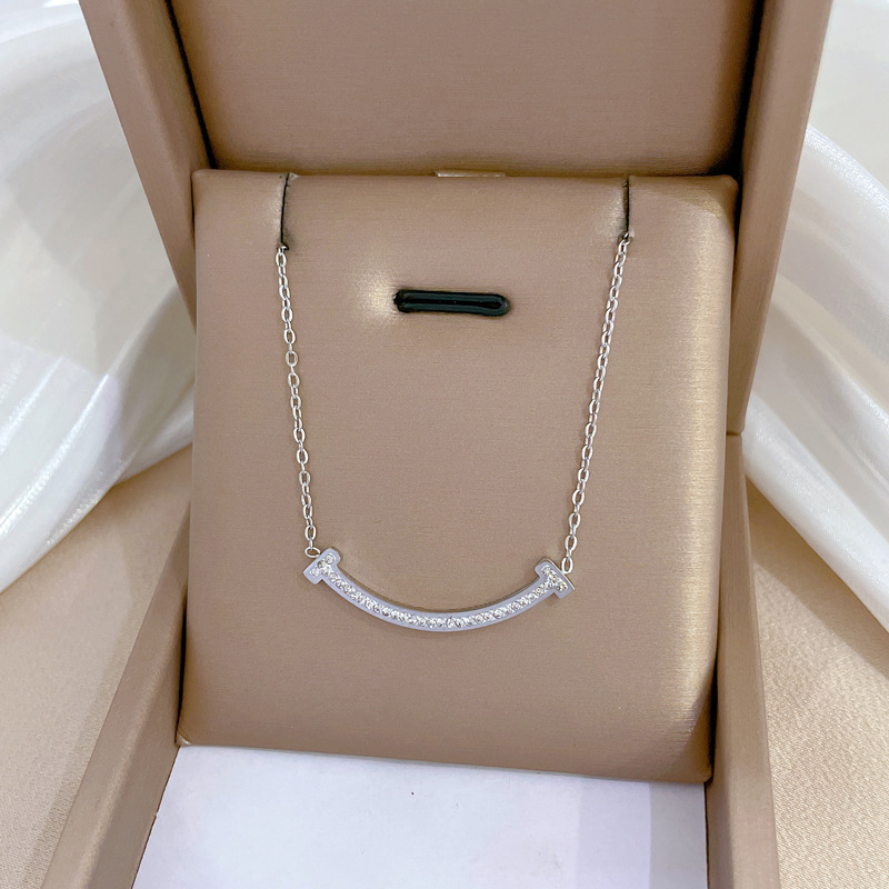 Collana di pendenti per matrimoni di lusso con ciondolo a forma di clavicola Lab con diamanti per gioielli da donna_voghion.com
