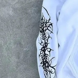 Edgy Print Hooded Cardigan – Oversized Zip-Up Streetwear (Black/White, S-XXXL)_voghion.com