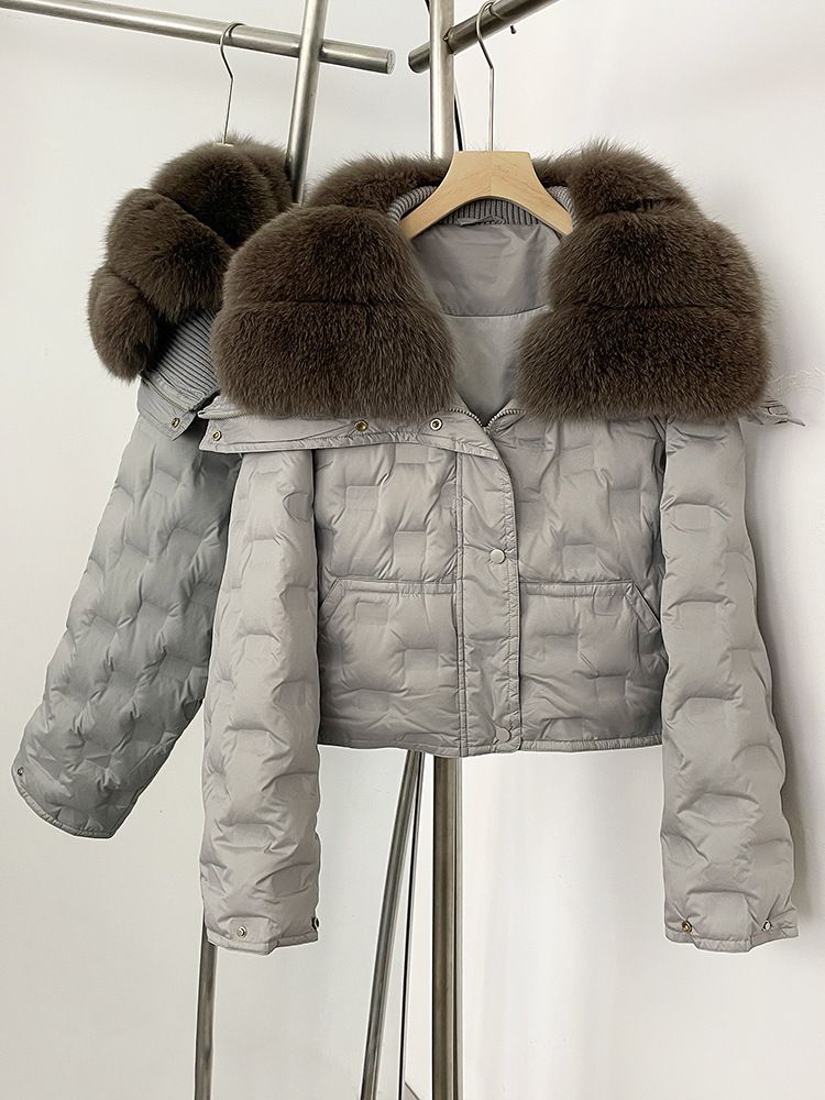 Stylische kurze Daunenjacke für Damen mit luxuriösem Fuchspelzkragen, geometrischem Musterdesign, 90 % weißen Entendaunen, warmer Wintermantel_voghion.com
