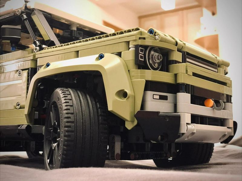 2573PCS Neue Technische Land Off-road Defender Sport Auto Bausteine Set Modell MOC Fahrzeug Spielzeug Ziegel Für Jungen Erwachsene Geschenke_voghion.com