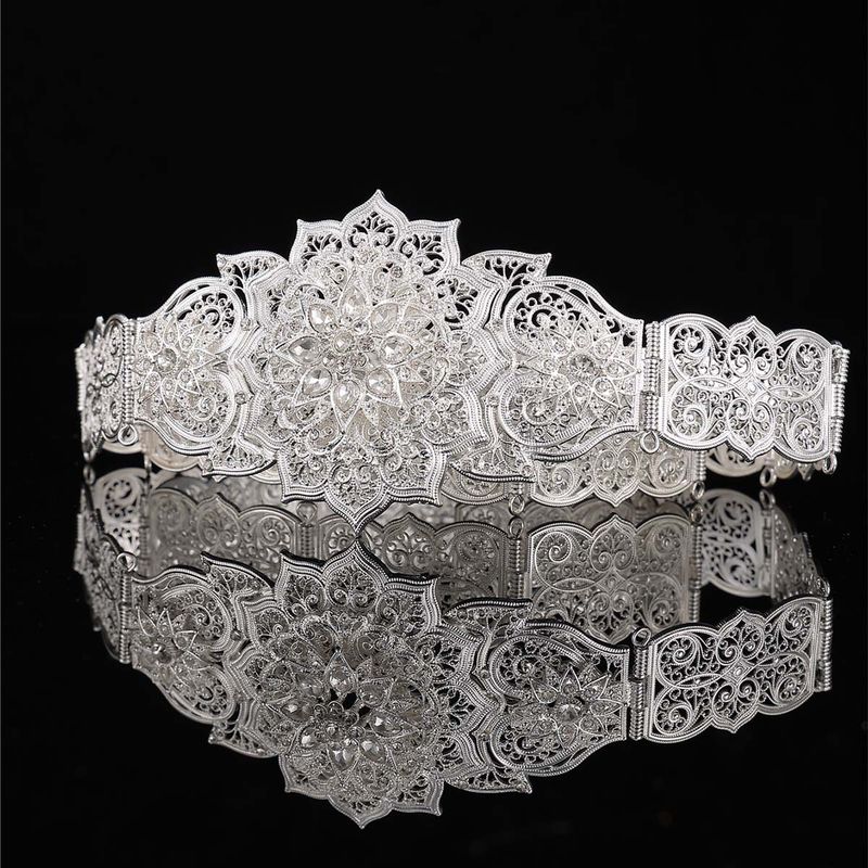 Ceinture de mariée luxueuse en métal doré avec chaîne creuse et strass_voghion.com