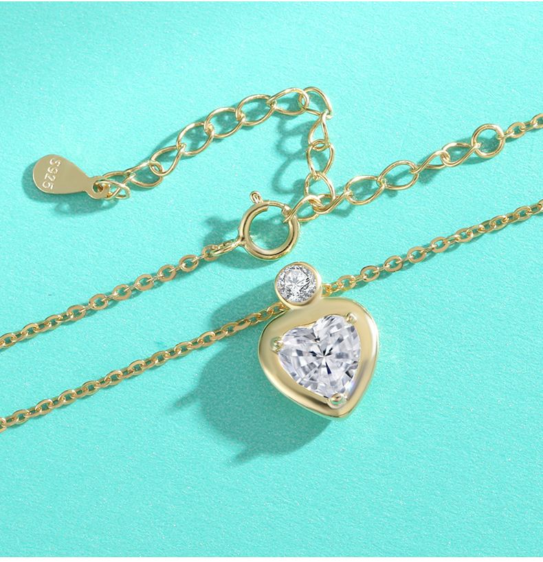 Collier en argent sterling avec pendentif en forme de cœur et moissanite pour femme, chaîne de clavicule polyvalente, simple et tendance_voghion.com