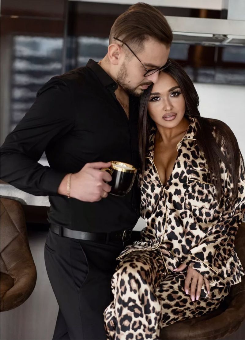 Women's Leopard Print & Pink Striped Viscose Long Sleeve Loungewear Set – Soft Button-Down Top & Long Pants, Comfortable Sleepwear For Home_voghion.com