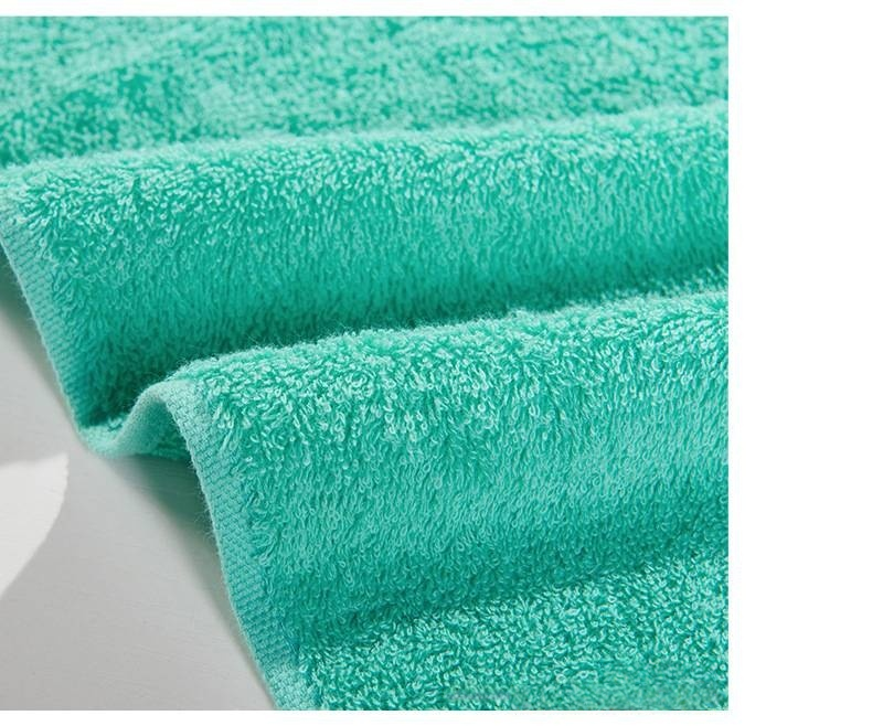 Asciugamano da bagno in cotone tinta unita - Grande 70x140 cm, ultra morbido e altamente assorbente (qualità alberghiera di lusso, unisex, per adulti, certificato OEKO-TEX)_voghion.com