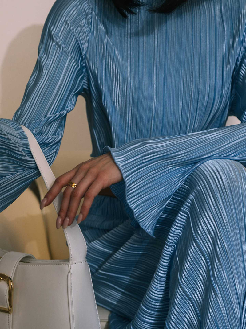 Pleated Women's Suit Bell Sleeve Cropped Top Midi Skirt Suit_voghion.com