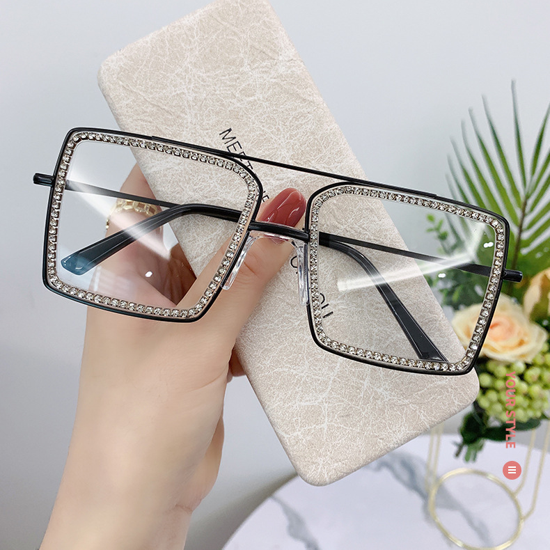 Unisex Luksuslikud mood päikeseprillid Euroopa ja USA teemantkomplektiga prillid suure raamiga naiste salendavad tänavafoto päikesevarjud_voghion.com