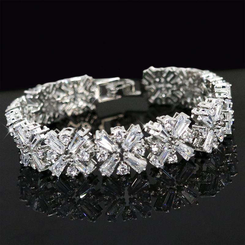 Luxurious Hip-Hop Fashion Temperament Cuban Chain Full Diamond Gold-Plated Zircon Women's Bracelet Ins Jewelry_voghion.com