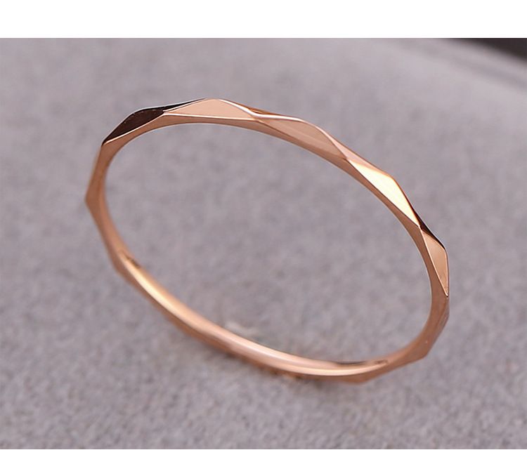 Minimalistischer Edelstahlschmuck für Damen, 1 mm diamantförmiger ultrafeiner geometrischer Schwanzring aus Titanstahl in Roségold_voghion.com