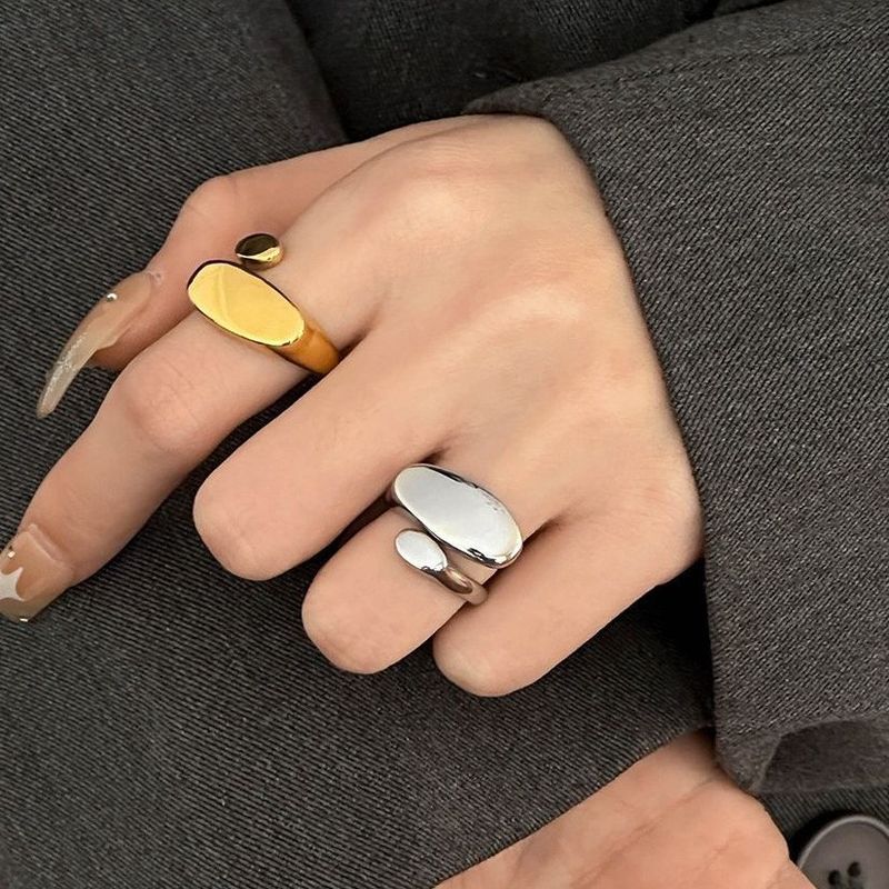 Titanium Steel Personality New Korean And Japanese Niche Light Luxury Open Hollow Ring For Women Non-Fading_voghion.com