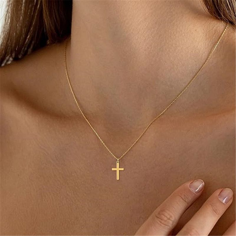 Collana da donna con catena per clavicola in metallo lucido e stile minimalista INS Classic Fashion_voghion.com