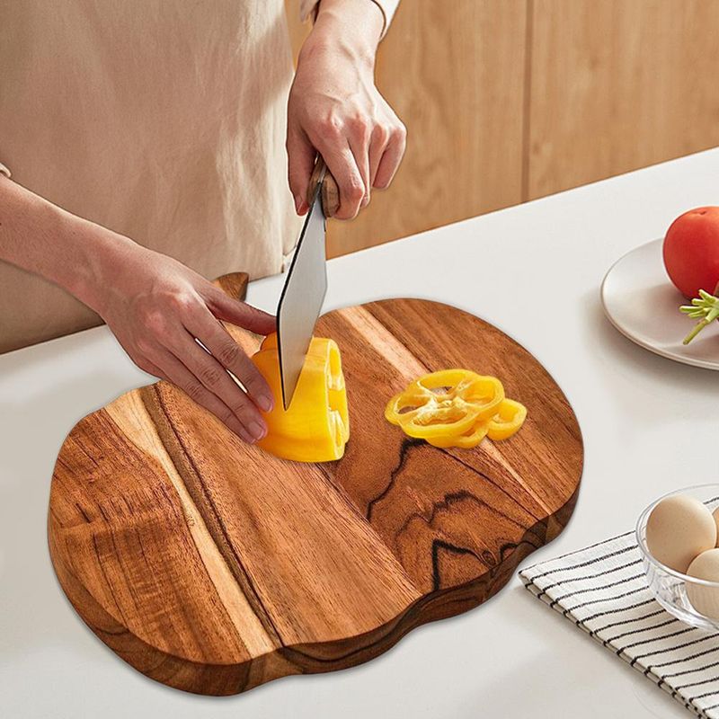 Tabla de madera con forma de calabaza - Bandeja para servir charcutería_voghion.com