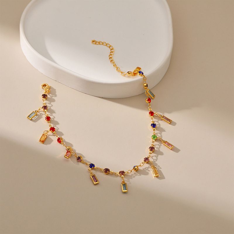 Nuova cavigliera con lunga striscia in acrilico colorato placcato oro e ciondolo di diamanti_voghion.com