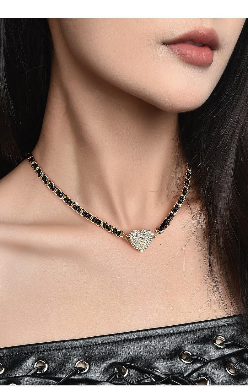 Sensazione di lusso leggero e di alta qualità, collana magnetica a forma di cuore con intarsi di diamanti da donna, piccola collana profumata intrecciata_voghion.com
