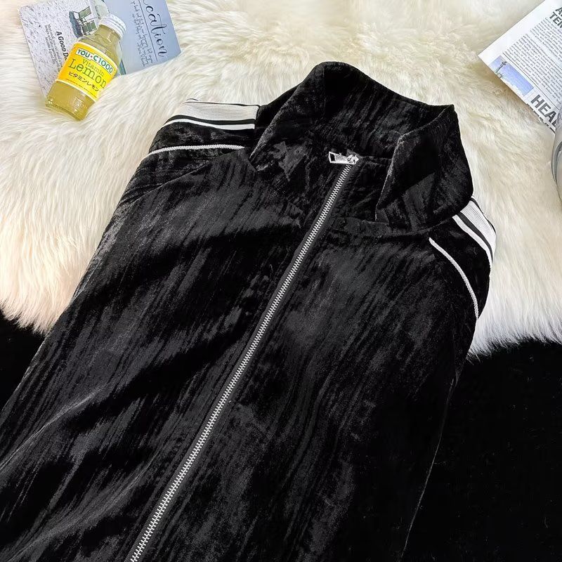 Ropa para hombre Otoño Guapo Suéter de rayas de terciopelo dorado de alta gama Traje deportivo informal de dos piezas para pareja para hombre_voghion.com