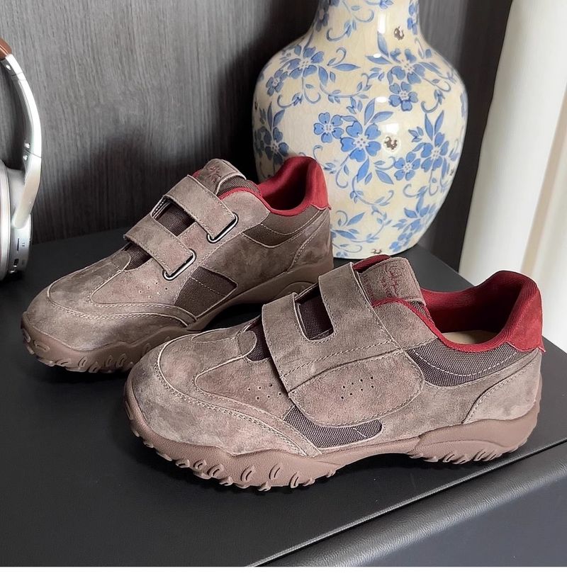 Zapatillas de entrenamiento Agam informales y versátiles con suela gruesa y suave con cinta mágica grande antideslizante y aumento de altura invisible._voghion.com