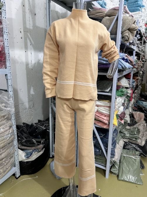 Sieviešu apģērbi Vienkrāsaini ikdienas topi brīvi un ērts dizains, nedaudz platinātas bikses, kostīms sievietēm_voghion.com