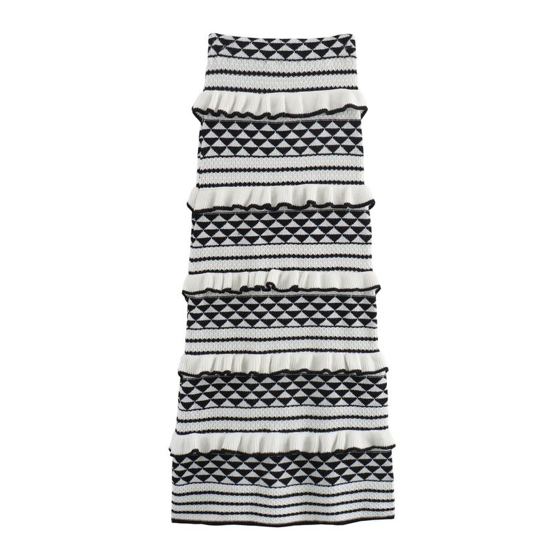 Completo estivo da donna con abito a righe e volant in maglia_voghion.com