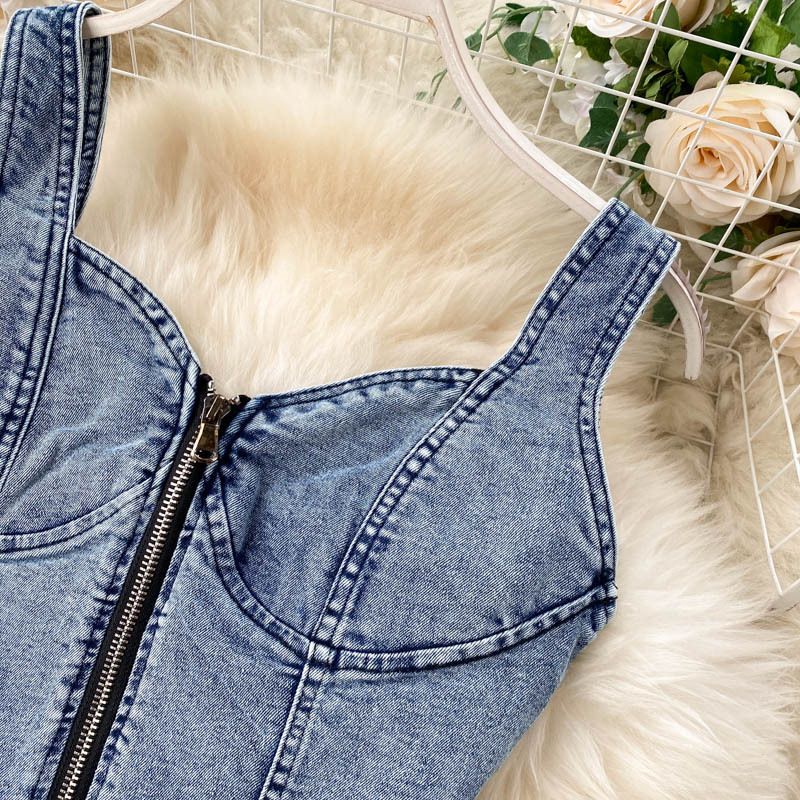 Vêtements pour femmes Jupe courte en jean taille haute à bretelles féminines_voghion.com